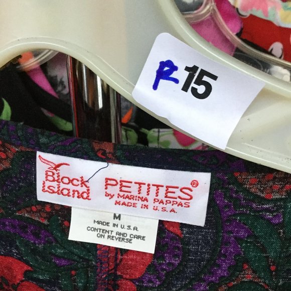 Block Island Petites Two Piece Set - Blouse and Skirt - Size M - Floral Print - Picture 2 of 6